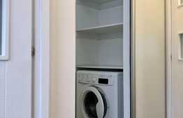 2 camere, semidecomandat, 65 mp, balcon, A.C, zona strazii Stefan Mora