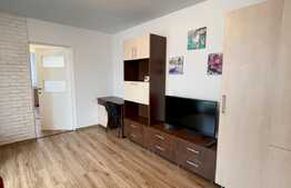 2 camere, semidecomandat, 65 mp, balcon, A.C, zona strazii Stefan Mora