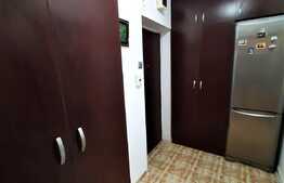 Apartament cu 2 camere, decomandat, 50 mp, zona Aleea Meses
