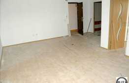 De vanzare apartament la mansarda  cu 3 camere, 55 mp, la 5 minute de Gara