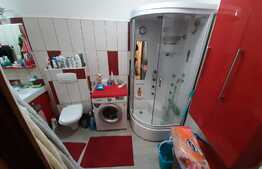 Apartament la casa, 3 camere, 90 mp, situat in centrul vechi al Brasovului