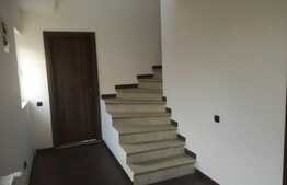 Casa individuala, 250 mp, 900 mp teren, 8 parcari, zona strazii Fabricii