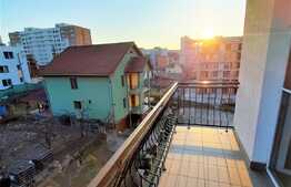 Apartament 2 camere, Parcare, Decomandat, 55 mp, strada Intre Lacuri