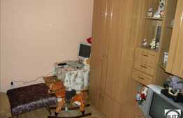 Apartament 1 camera de vanzare,  decomandat, cu gradina de 35 mp