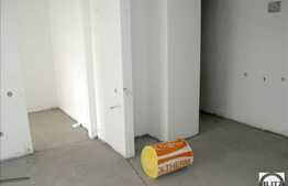 Apartament 3 camere de vanzare, la 5 minute de Gara. Semifinisat!