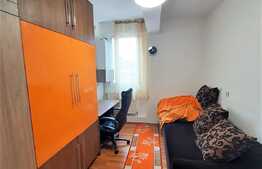 Apartament cu 3 camere, semidecomandat, 55 mp, zona strazii Horea