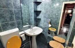 Apartament cu 3 camere, semidecomandat, 80 mp, zona strazii Calea Floresti