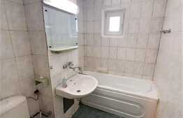 Apartament cu 3 camere, decomandat, 70 mp, zona strazii Tasnad