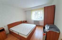 Apartament cu 3 camere, decomandat, 70 mp, zona strazii Tasnad