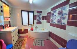 Casa individuala, curte generoasa, zona linistita!