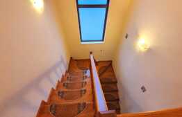 Casa individuala, curte generoasa, zona linistita!