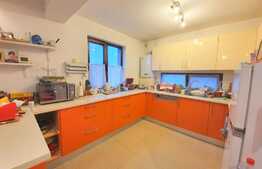 Casa individuala, curte generoasa, zona linistita!