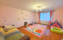 Casa individuala, curte generoasa, zona linistita!