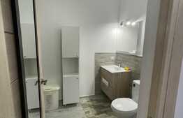 Apartament de lux, parcare, lift, etaj intermediar, zona Terra