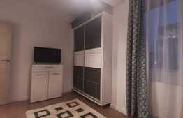 Apartament de lux, parcare, lift, etaj intermediar, zona Terra