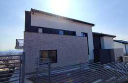 Duplex de vanzare, cu panorama spre centru, orientare Sudica!