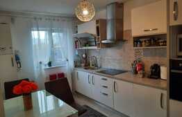 Casa de vanzare, 120 mp, 3 camere, Stupini