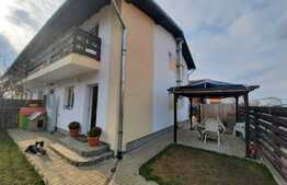 Casa de vanzare, 120 mp, 3 camere, Stupini