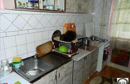 3 camere de vanzare, 55 mp, semidecomandat, partial renovat