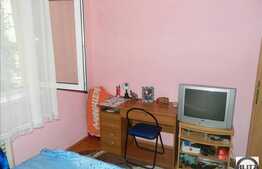 3 camere de vanzare, 55 mp, semidecomandat, partial renovat