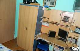 3 camere de vanzare, 55 mp, semidecomandat, partial renovat