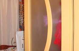 Vanzare1 camera, 34 mp, balcon de 10 mp , zona strazii Eroilor