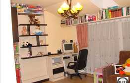 Vanzare1 camera, 34 mp, balcon de 10 mp , zona strazii Eroilor