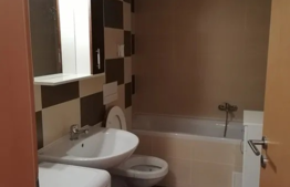 Apartament 2 camere, decomandat, zona Avangarden 3