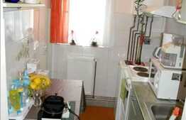 De vanzare apartament 1 camera, 28 mp, zona strazii Primaverii. Boxa inclusa!