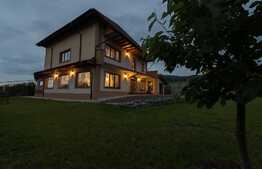 Casa individuala, 505 mp utili, 1000 mp teren, garaj dublu, panorama superba!