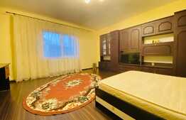 Apartament cu 4 camere, 140 mp, zona strazii Bucuresti