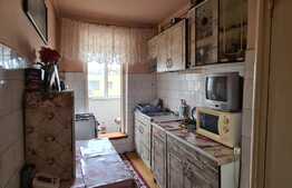 Apartament 3 camere, 62 mp, decomandat, zona Astra