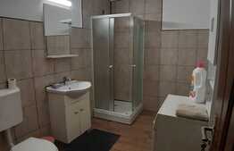 Apartament 3 camere, 67 mp, zona Florilor, loc de parcare