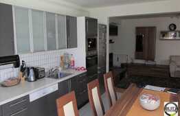 Apartament cu 2 camere, 54 mp plus 10 mp balcon, 2 parcari incluse