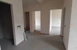 Apartament 3 camere, 82 mp, 5 balcoane, zona Vivo!