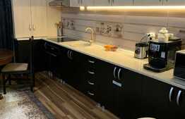 Apartament 2 camere decomandat, etaj intermediar, la cheie ! Zona Vivo!