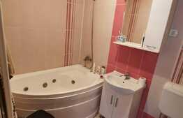 Apartament 3 camere, 58 mp, parcare, zona Florilor