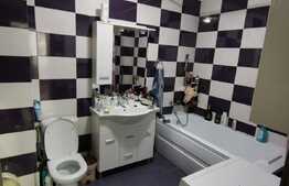 Apartament 3 camere, 61 mp, parcare, zona Vivo