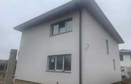 Casa individuala de vanzare, teren generos, compartimentare practica, zona de case !  