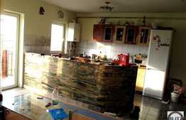 De vanzare 3 camere,  55 mp utili, complet mobilat si utilat