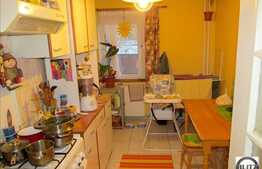 De vanzare 2 camere decomandate, 52 mp, zona Interservisan. Boxa inclusa!