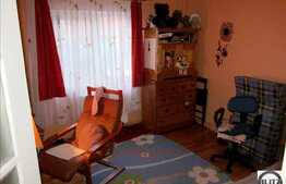 De vanzare 2 camere decomandate, 52 mp, zona Interservisan. Boxa inclusa!