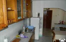 De vanzare 2 camere, 56 mp utili, loc parcare si boxa, zona Piata Marasti!