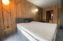 Apartament finisat lux, 2 camere, balcon, parcare Scala Center