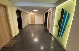 Apartament cu 3 camere, 90 mp, decomandat, parcare, boxa, Tractorul