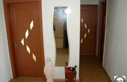 De vanzare apartament 3 camere decomandate, 65 mp, zona strazii Campului