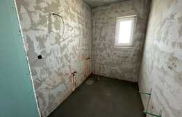 Oportunitate! Apartament cu 2 camere, etaj intermediar, terasa, panorama deosebita!!!