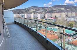 Apartament cu 3 camere, 100 mp utili, 16 mp terasa, parcare, zona Plopilor 