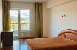 Apartament cu 3 camere, 100 mp utili, 16 mp terasa, parcare, zona Plopilor 