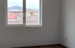Apartament 2 camere, zona Terra, etaj intermediar!